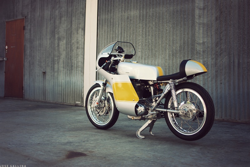 Ducati 250 Mach 1